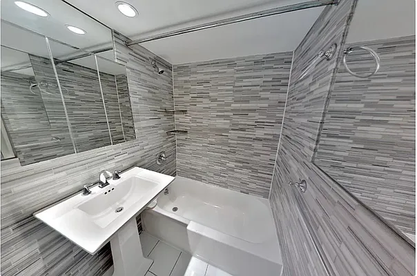 Rented by REAL New York | media 17