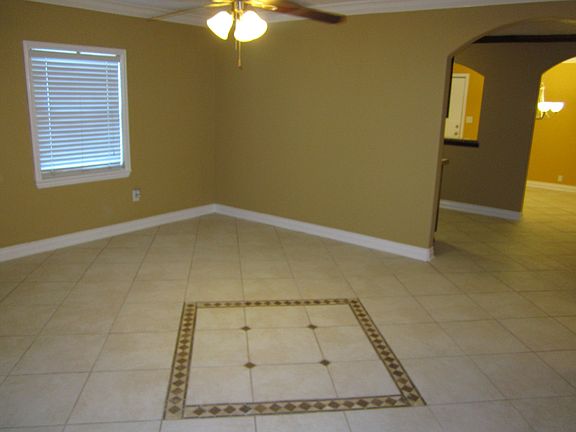 4th image of 1213 W Sidnor St