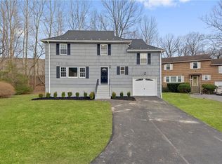 42 Brookdale Cir, New Rochelle, NY 10801