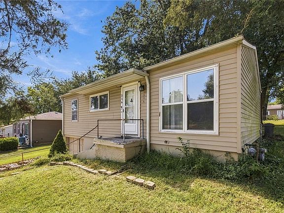 2nd image of 316 N Geronimo Dr