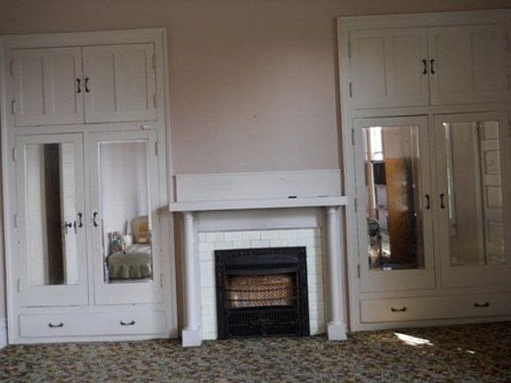 3rd image of 216 W McLellan St