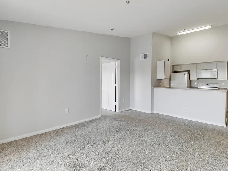 141 SW Palm Dr #306 — Photo 33