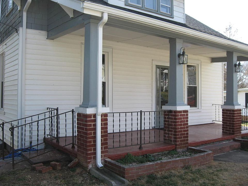 1st image of 2247 King St NE