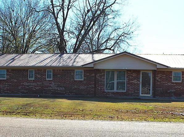 604 E Ave E, Hooks, TX 75561