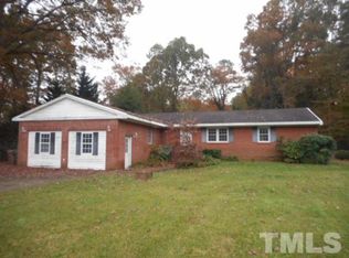 1187 Fairlane Rd, Cary, NC 27511