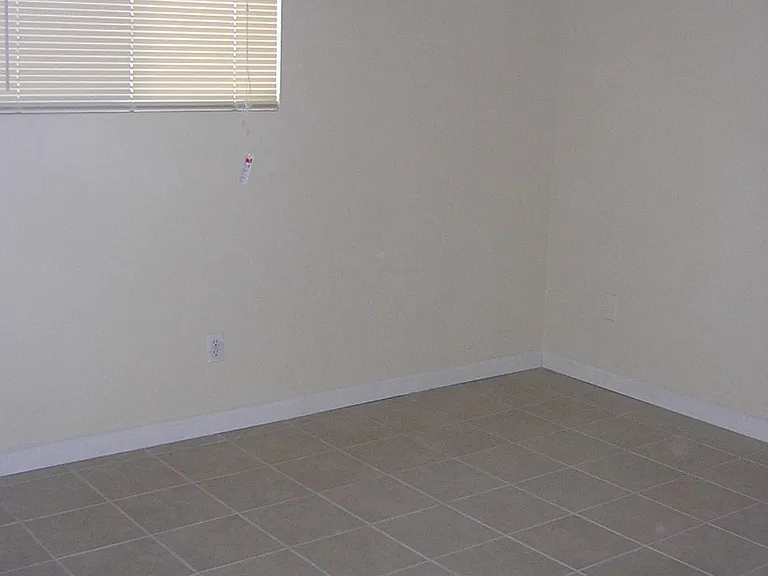 4940 E Holly St #B — Photo 10