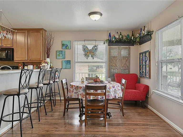 1803 S College Ave — Photo 3