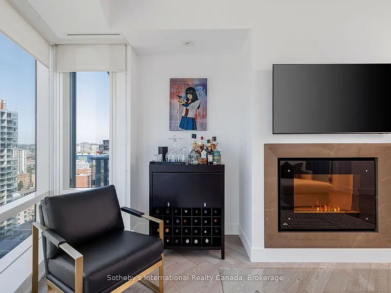 180 University Ave #2802 — Photo 12