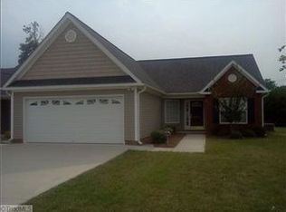 5185 Mount Hope Dr, Winston Salem, NC 27107