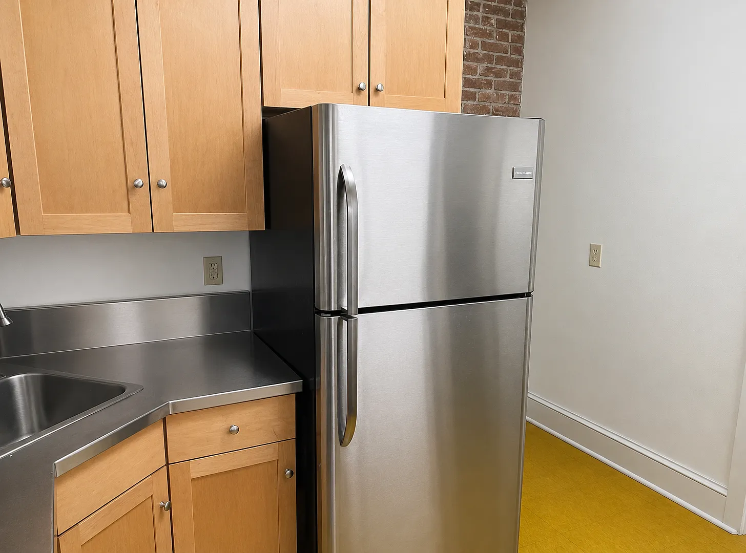 1 bed, 600 sqft, $1,350 — Photo 4