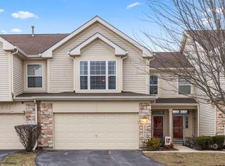 2352 Georgetown Cir, Aurora, IL 60503