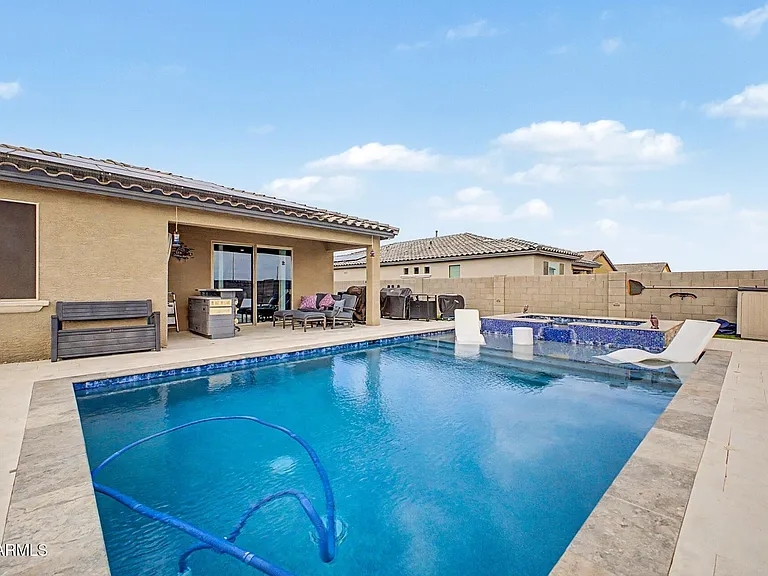 17279 W Dahlia Dr — Photo 13