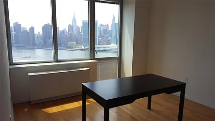 Rented by Space Marketing Shop