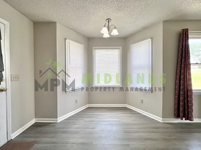 728 Bitternut Dr — Photo 7