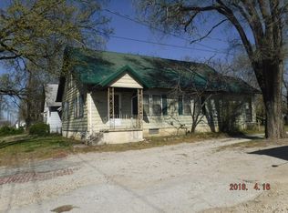 1516 W Laurel St, Independence, KS 67301