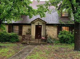 1216 N 3rd St, Arkansas City, KS 67005