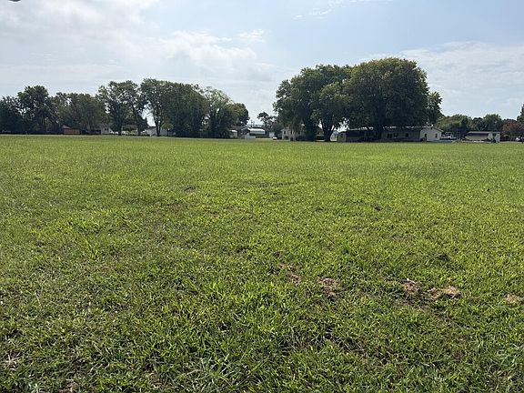 3rd image of LOT 2 Richardson Ave