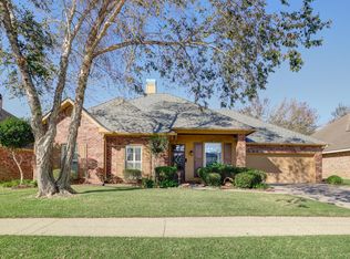 205 Habersham Dr, Youngsville, LA 70592