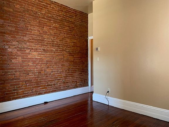 3rd image of 1414 N 2nd St APT 2