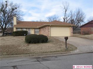 2307 W Haskell Pl, Tulsa, OK 74127