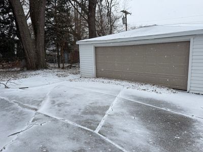 4640 Edgewood St, Dearborn Heights, MI, 48125