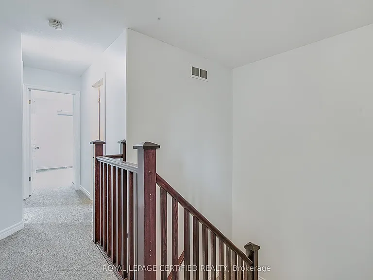 37 Wilkie Cres — Photo 15