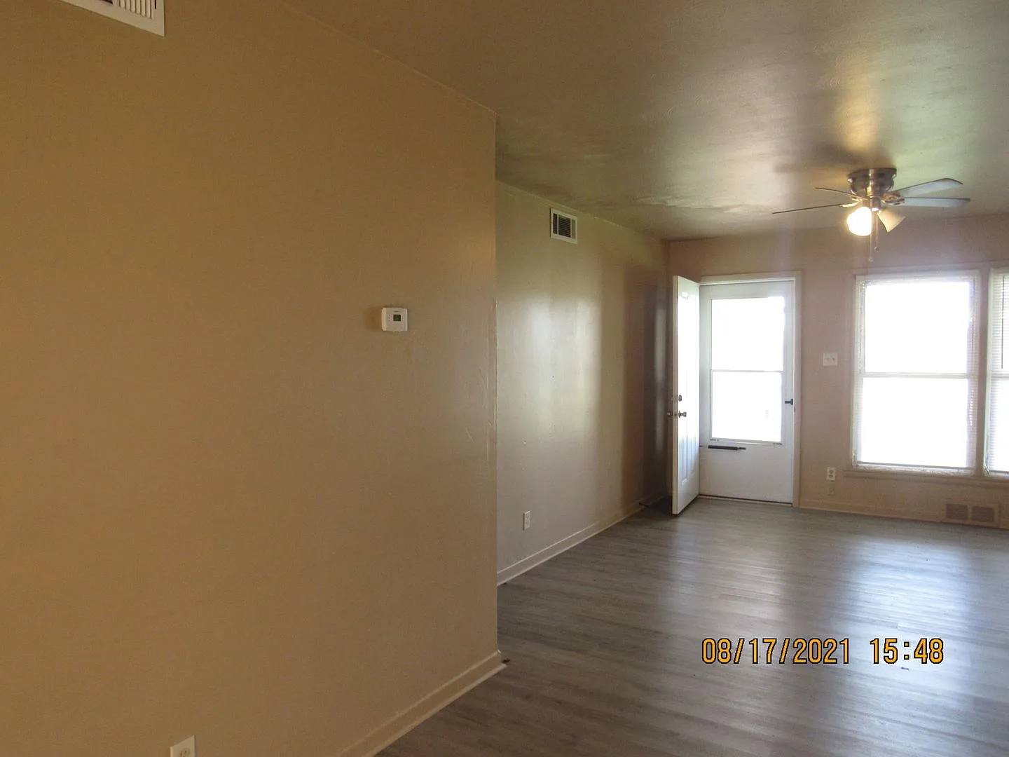 Great Home located close to shopping, restaurants, Hospital and easy access to Ft Sill. — Photo 2