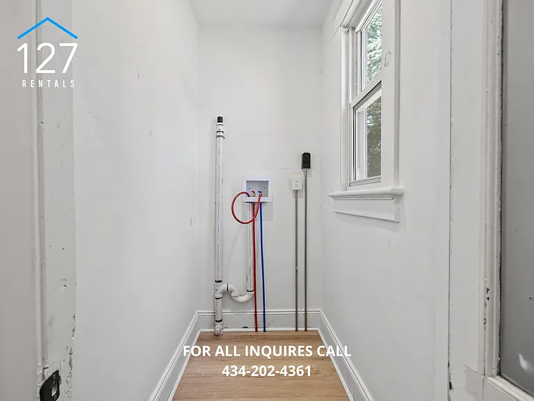 211 Saint Augustine St #UPPER — Photo 22