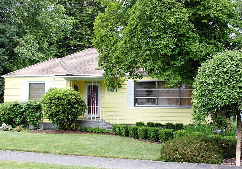 1st image of 1401 J St SE