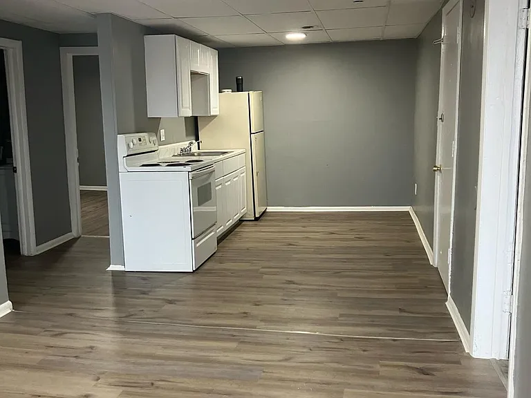 5 Adams St #2L — Photo 2