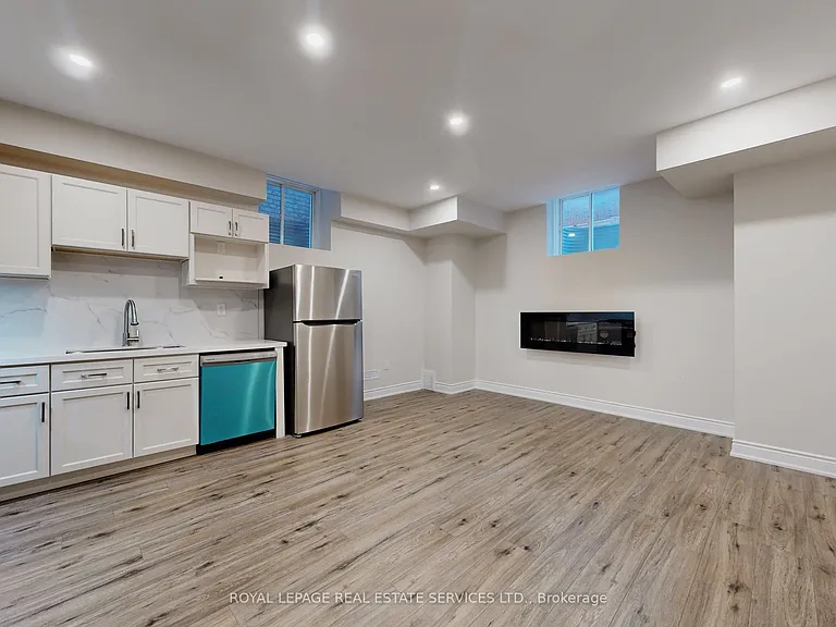 3359 Post Rd #BASEMENT — Photo 5