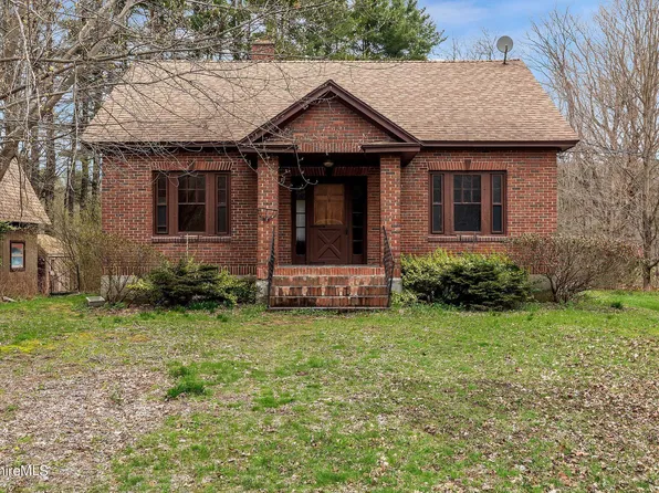 365 S Washington State Rd, Washington, MA 01223