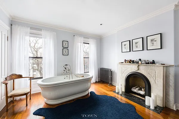 Sold by Town Residential | media 5