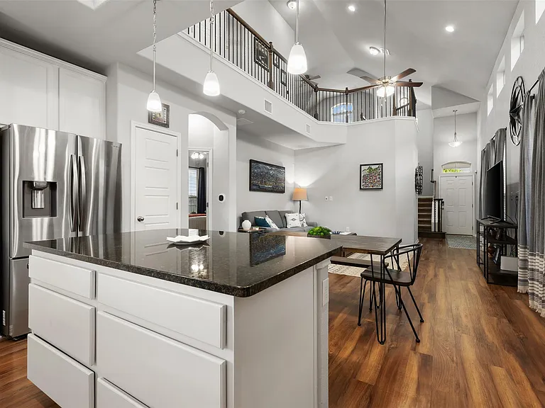 1404 Jenkins Bnd #11 — Photo 15