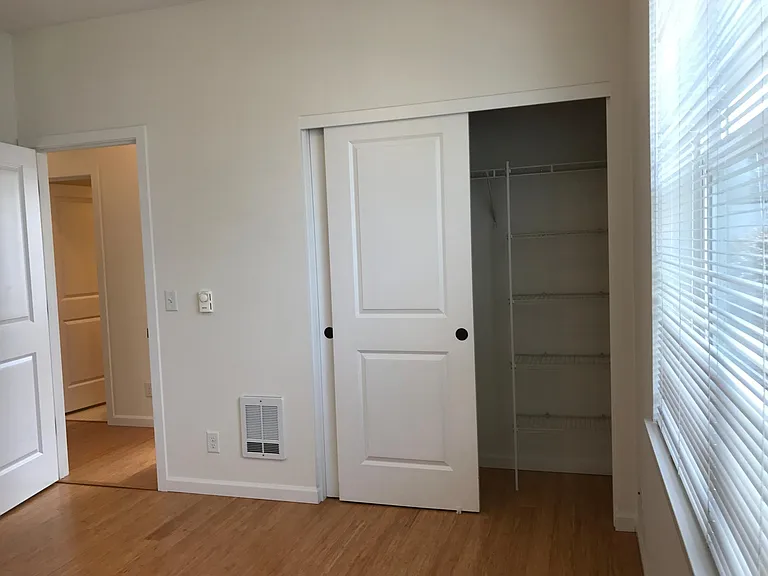 925 NE 22nd Ave #1 — Photo 7