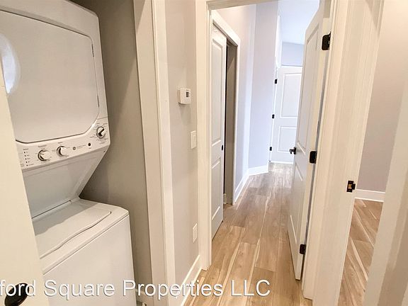 3rd image of 4262 Parkside Ave #6
