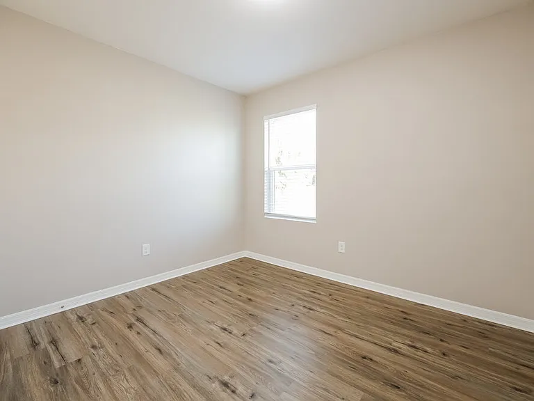 509 SW 11th Ave — Photo 16
