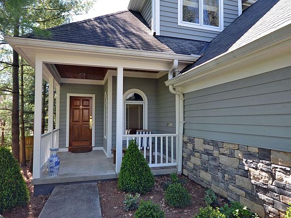2nd image of 3429 Arnold St