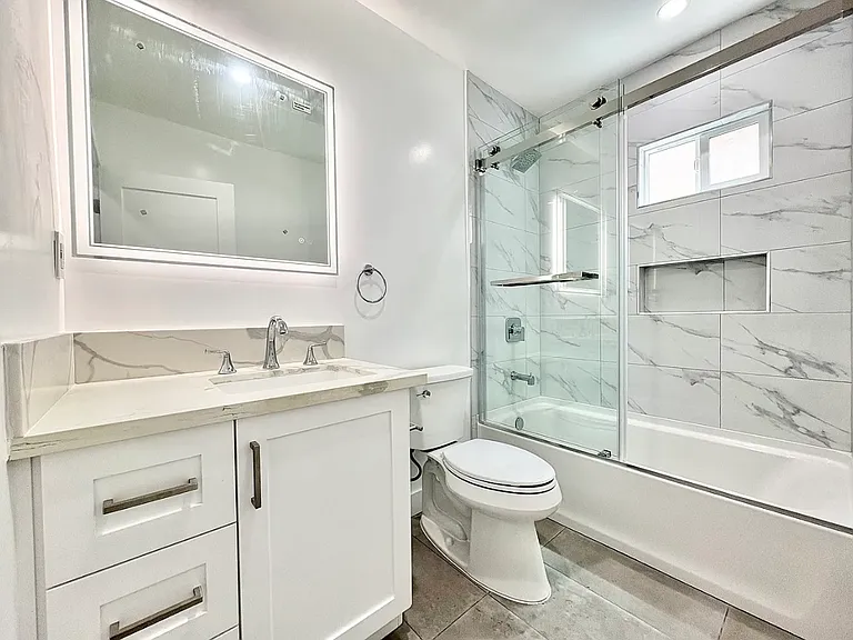 1145 S Holt Ave #11B — Photo 4