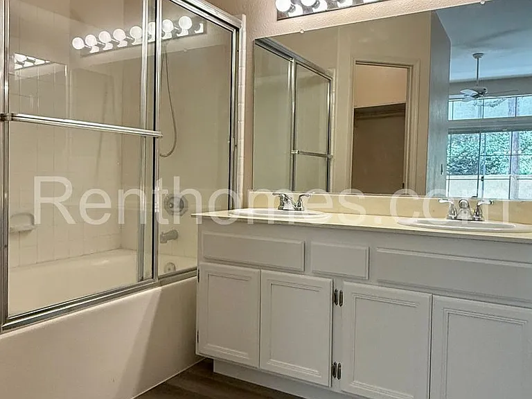 11295 Provencal Pl — Photo 21