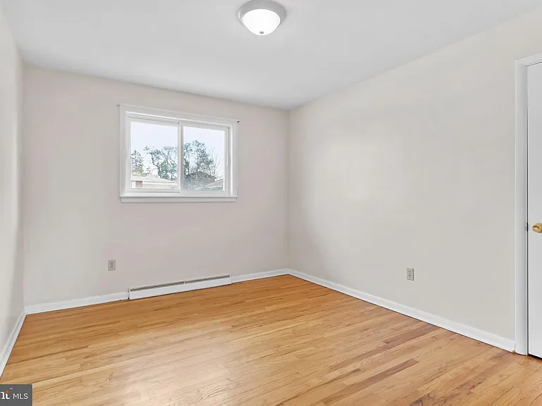 213 Sunset Dr — Photo 13