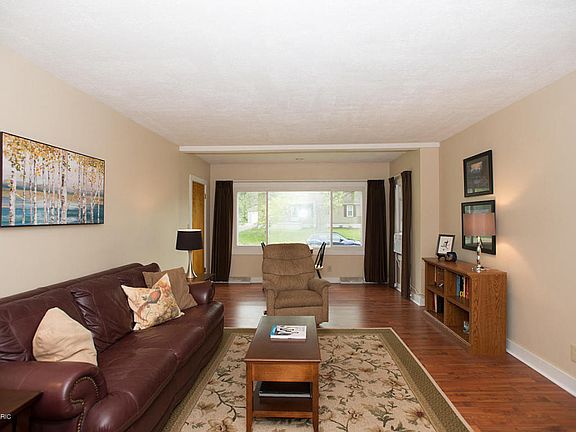 5th image of 2706 Corlot St