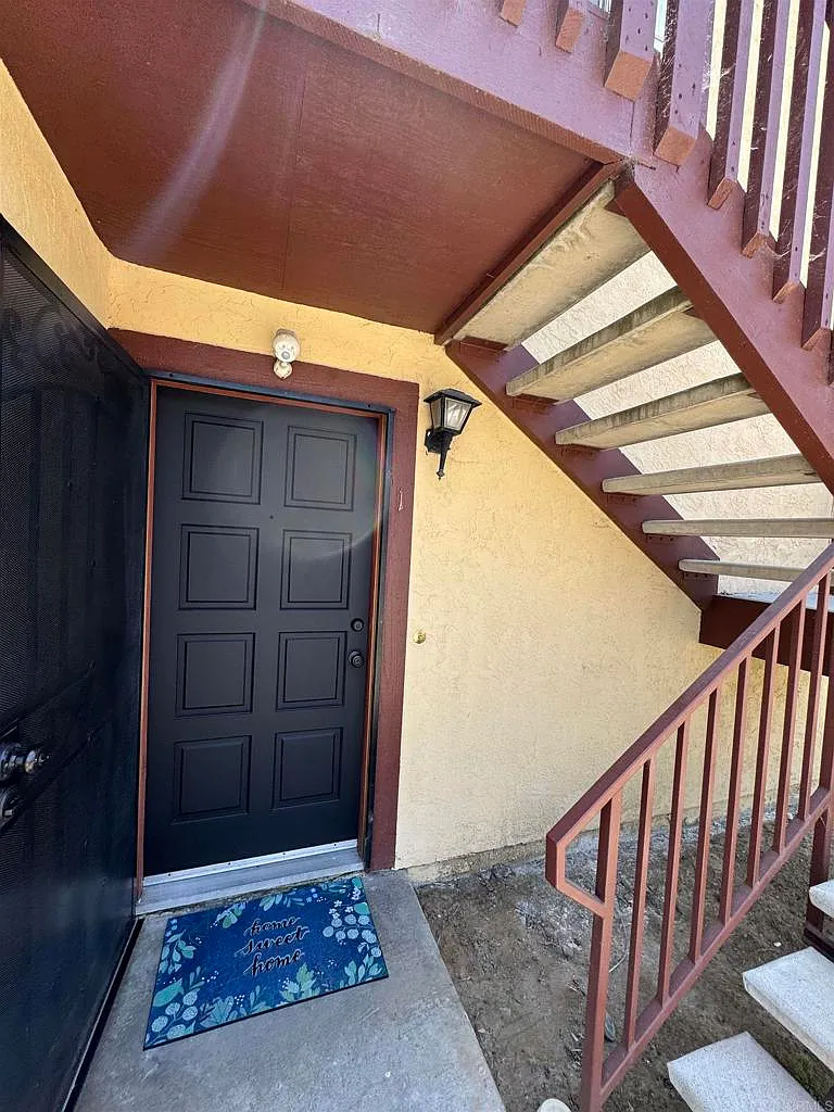 2 bed, 1005 sqft, $3,150 — Photo 3