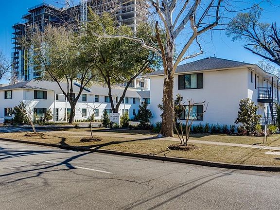 3rd image of 4302 McKinney Ave #4302D