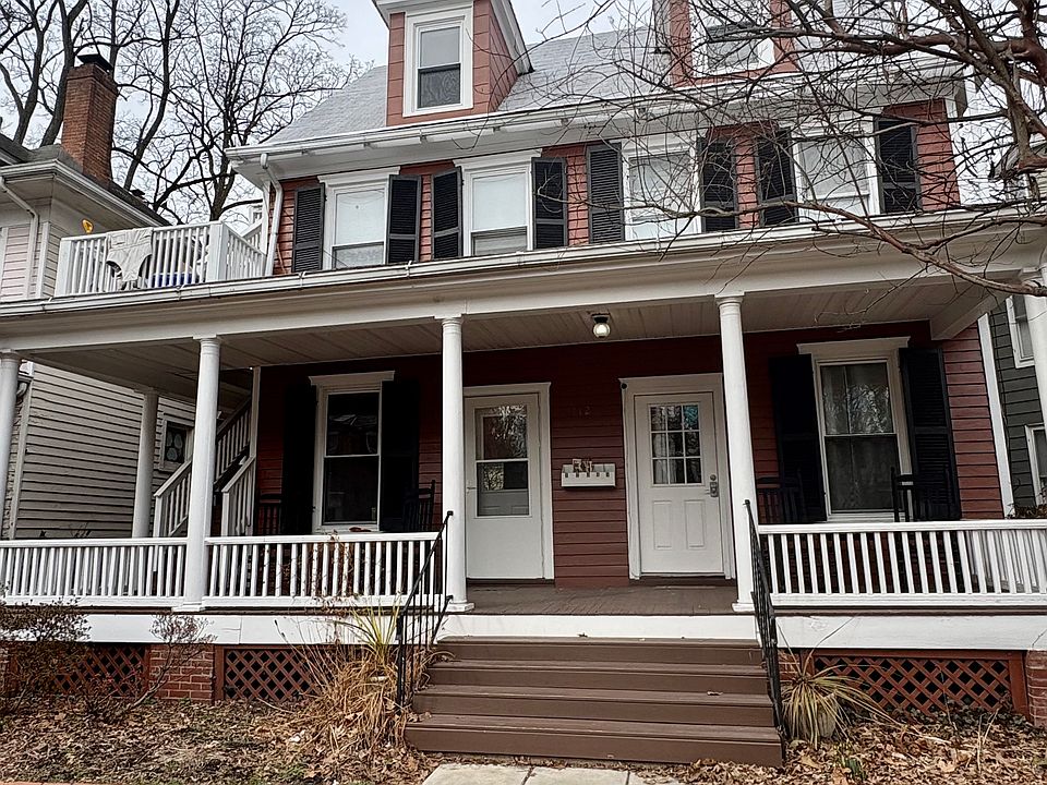 1st image of 112 N Queen St #2