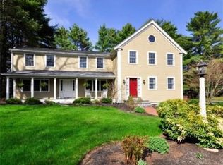 3 Flint Locke Ln, Medfield, MA 02052
