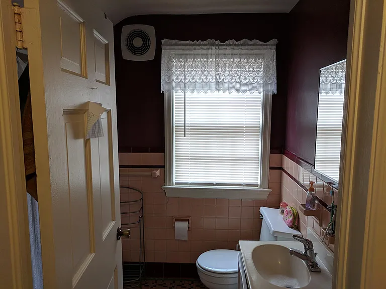 64 Elmwood Ave — Photo 11