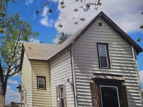 524 7th St, Whittemore, IA 50598