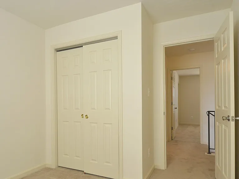 The Pointe at Manorgreen Townhomes — Photo 17