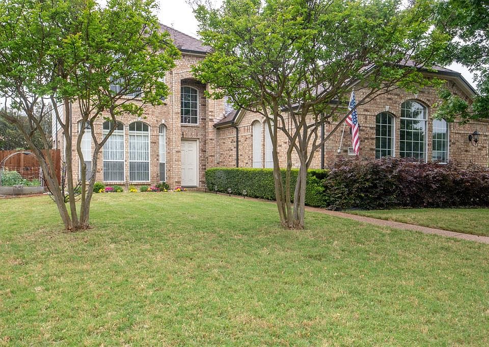 1st image of 804 Chapel Dr